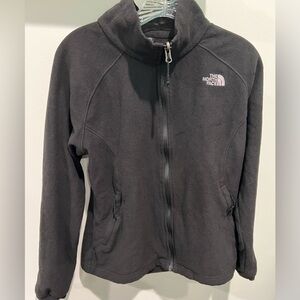 The North Face Women’s Black Fleece Jacket with Full-Length Zipper Cozy Classic